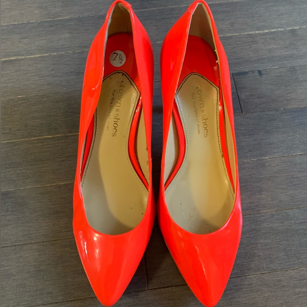 Hot Neon Pink Three Inch Heels from Town Shoes Women’s 7.5